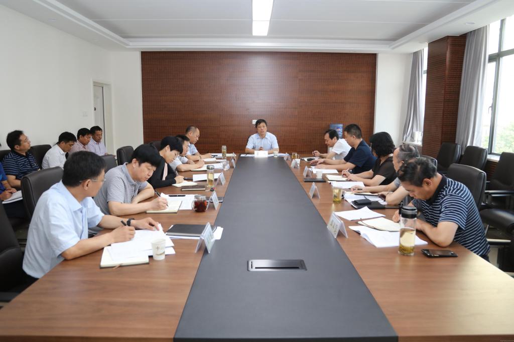 许二平校长到二附院调研省委十届六次全会精神学习情况